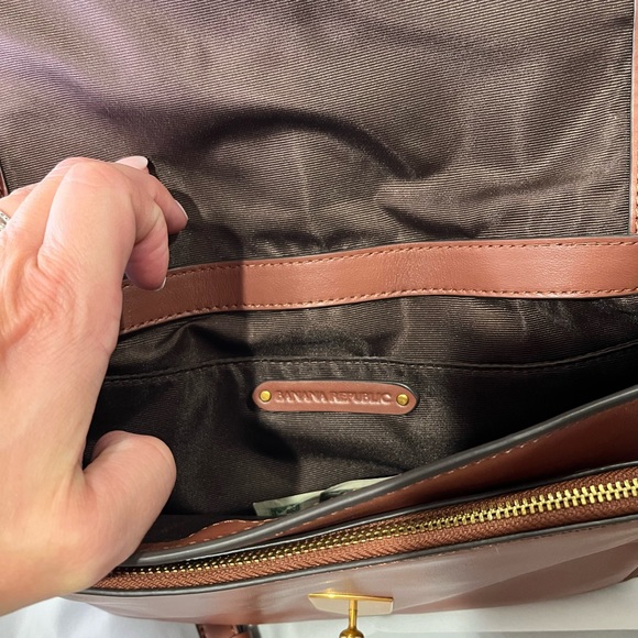 Banana Republic East West Crossbody cognac leather bag - Picture 3 of 4